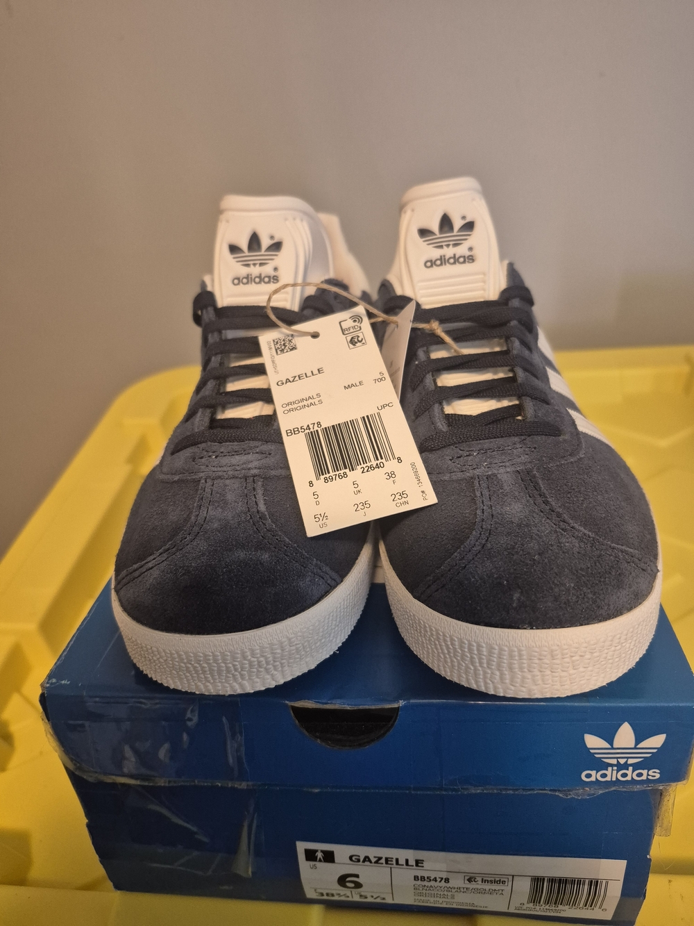 Adidas Gazelle Womens Size 6.5 BNWT - Picture 4 of 10